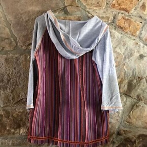 🌸ivy Jane Serape Striped Poncho Hoodie🎀 - Picture 3 of 3
